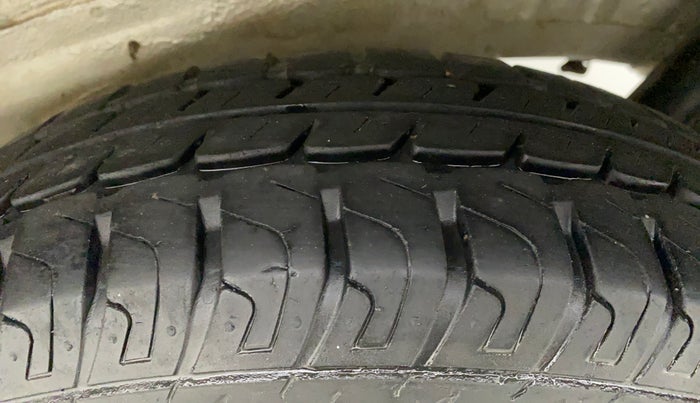 2012 Maruti Wagon R 1.0 LXI, Petrol, Manual, 17,837 km, Left Rear Tyre Tread