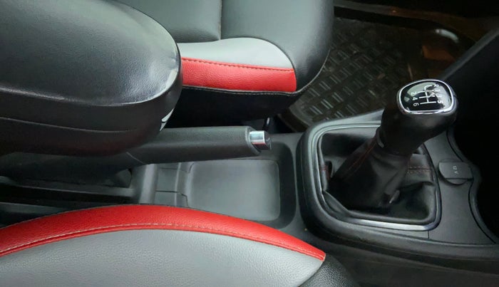 2020 Skoda Rapid STYLE TSI, Petrol, Manual, 1,14,171 km, Gear Lever