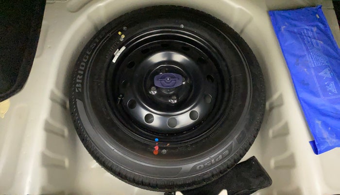 2018 Maruti Dzire VDI, Diesel, Manual, 26,836 km, Spare Tyre