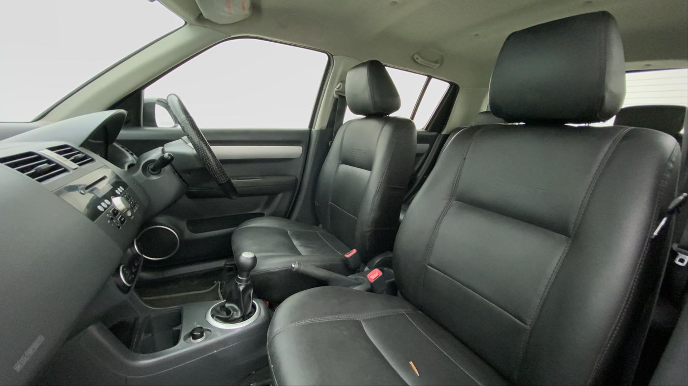 2010 Maruti Swift ZXI D, Petrol, Manual, 47,951 km, Right Side Front Door Cabin