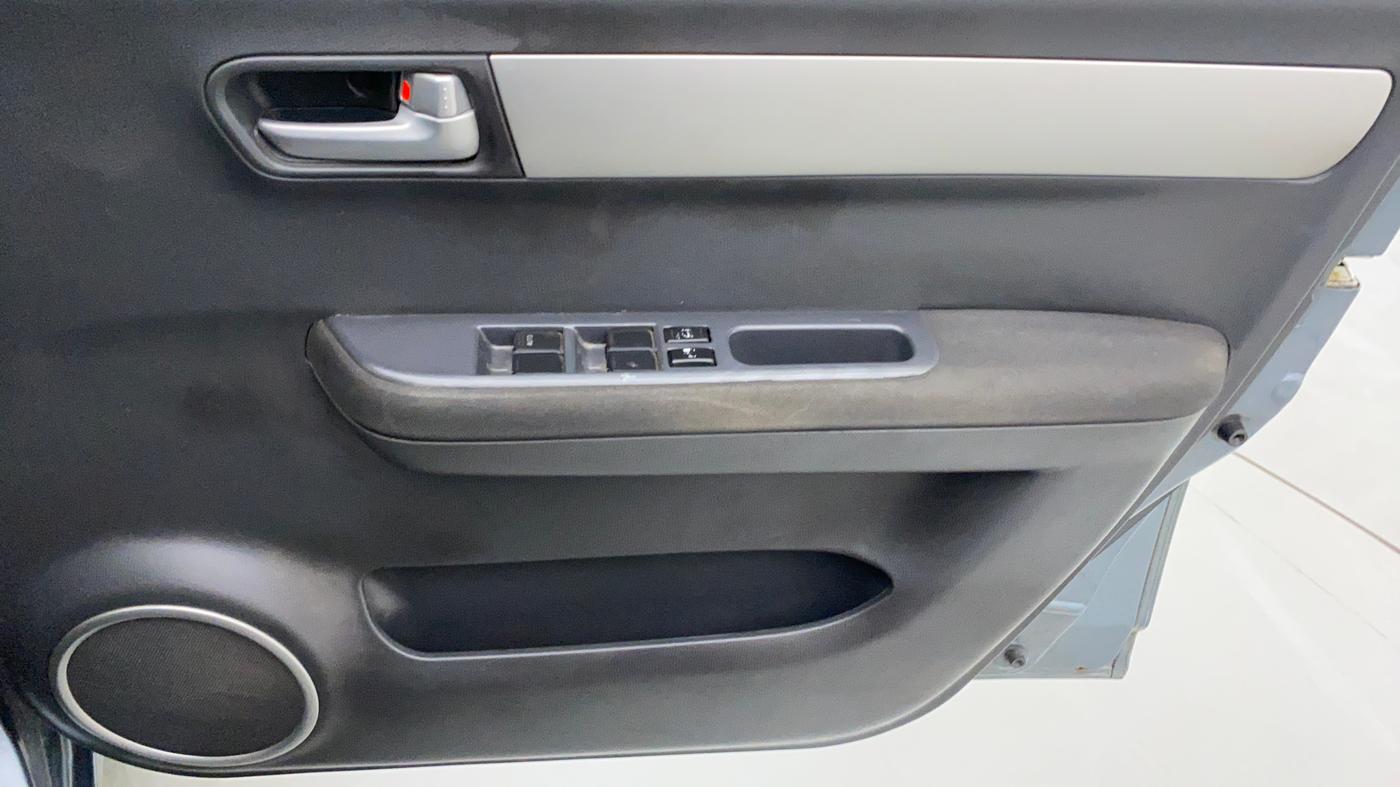 2010 Maruti Swift ZXI D, Petrol, Manual, 47,951 km, Driver Side Door Panels Control