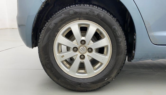 2010 Maruti Swift ZXI D, Petrol, Manual, 47,951 km, Right Rear Wheel