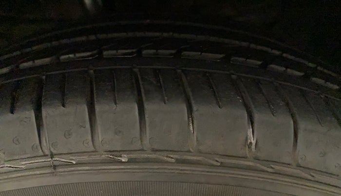 2021 KIA SELTOS HTK PLUS 1.5 IMT, Petrol, Manual, 15,590 km, Left Front Tyre Tread