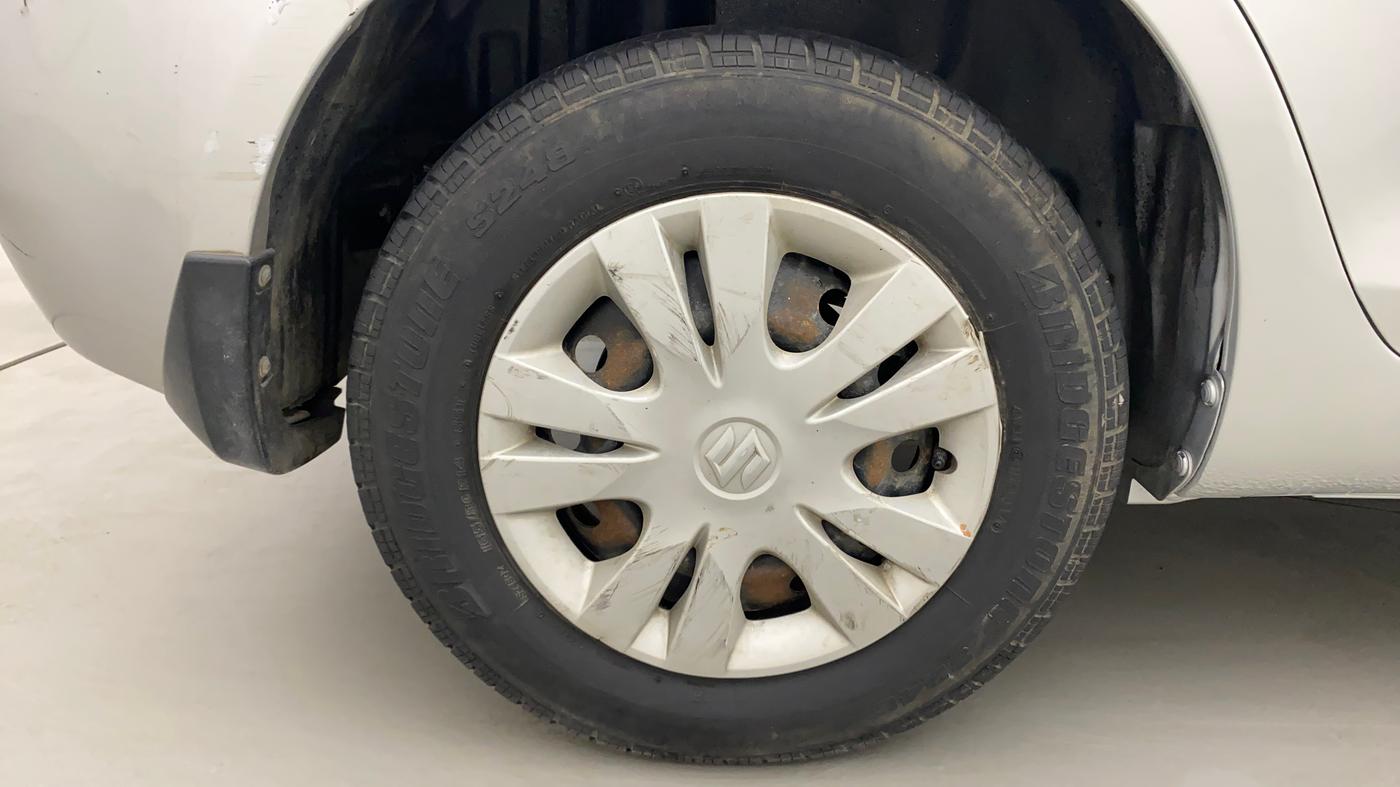 2014 Maruti Swift Dzire VXI, Petrol, Manual, 55,989 km, Right Rear Wheel