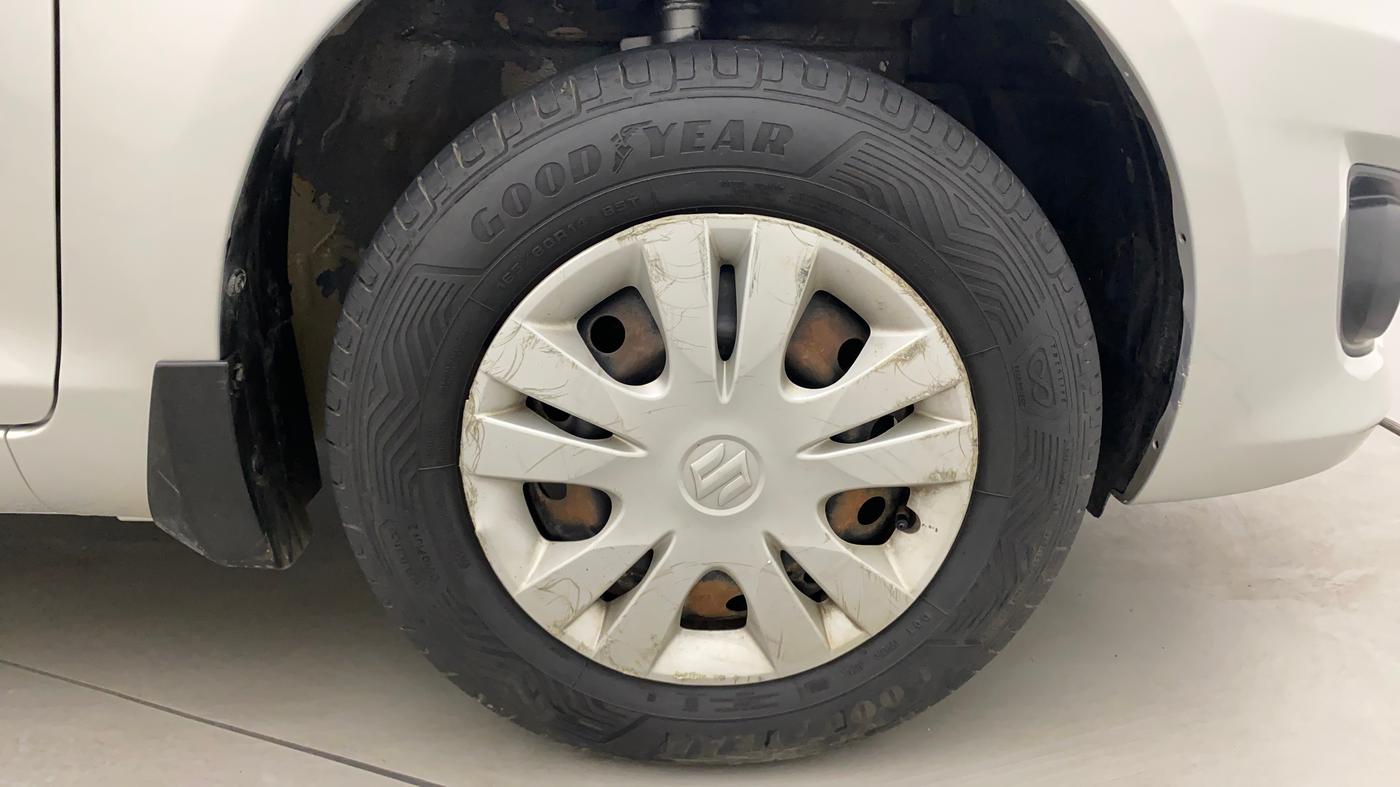 2014 Maruti Swift Dzire VXI, Petrol, Manual, 55,989 km, Right Front Wheel
