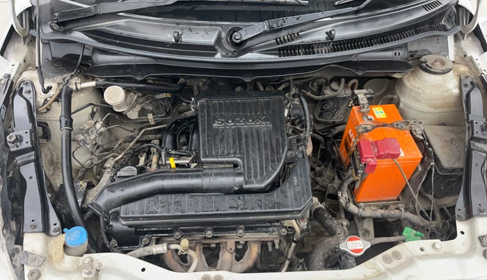 2017 Maruti Swift LXI (O), Petrol, Manual, 62,149 km, Engine View