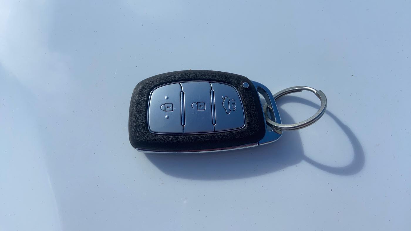 2024 Hyundai GRAND I10 NIOS ASTA 1.2 KAPPA VTVT, Petrol, Manual, 17,753 km, Key Close Up