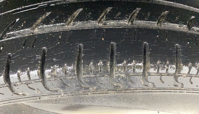 2017 Datsun Redi Go T, Petrol, Manual, 38,037 km, Left Rear Tyre Tread