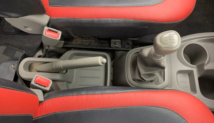 2017 Datsun Redi Go T, Petrol, Manual, 38,037 km, Gear Lever