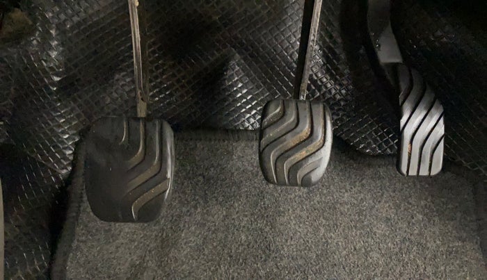 2017 Datsun Redi Go T, Petrol, Manual, 38,037 km, Pedals