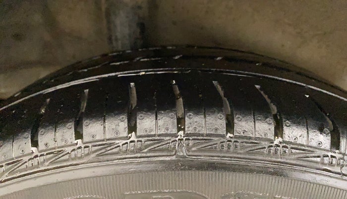 2017 Honda Jazz 1.2L I-VTEC V AT, Petrol, Automatic, 78,099 km, Right Rear Tyre Tread