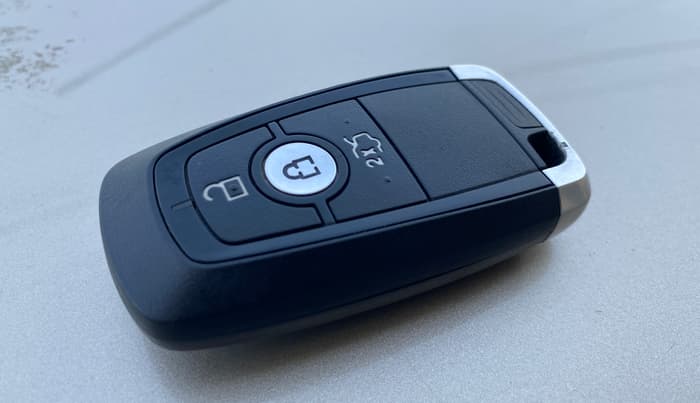 2018 Ford FREESTYLE TITANIUM PLUS 1.2 PETROL, Petrol, Manual, 1,36,610 km, Key Close Up