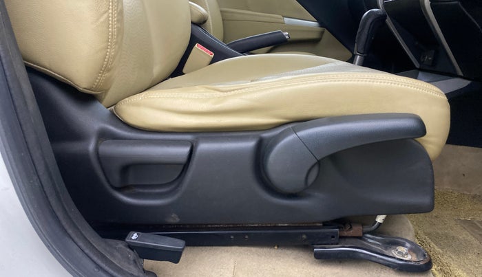 2016 Honda City 1.5L I-VTEC VX CVT, Petrol, Automatic, 98,025 km, Driver Side Adjustment Panel