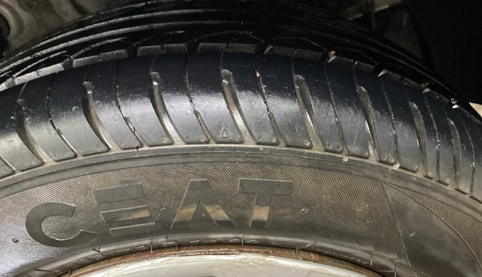 2018 Hyundai Elite i20 MAGNA EXECUTIVE 1.2, Petrol, Manual, 52,887 km, Left Rear Tyre Tread