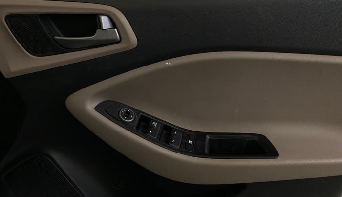 2018 Hyundai Elite i20 MAGNA EXECUTIVE 1.2, Petrol, Manual, 52,887 km, Driver Side Door Panels Control