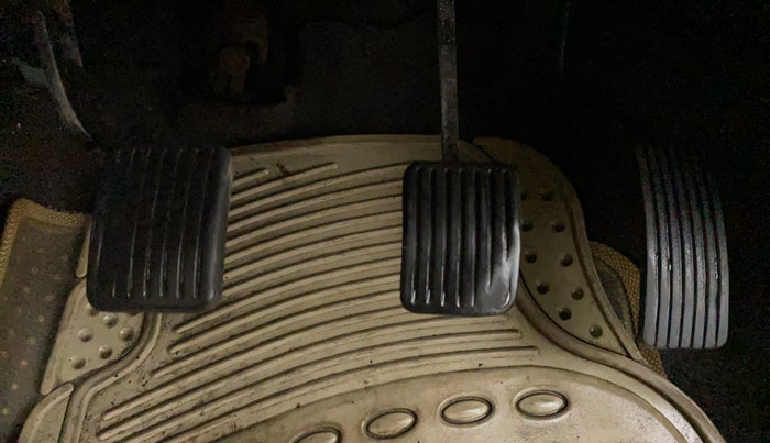 2010 Hyundai i10 MAGNA 1.2, Petrol, Manual, 42,872 km, Pedals