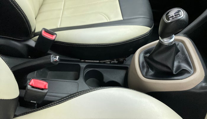 2018 Hyundai Grand i10 SPORTZ 1.2 KAPPA VTVT, Petrol, Manual, 51,183 km, Gear Lever