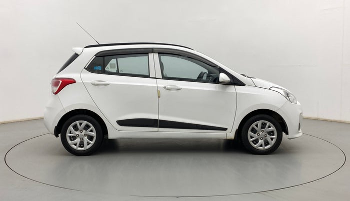 2018 Hyundai Grand i10 SPORTZ 1.2 KAPPA VTVT, Petrol, Manual, 51,183 km, Right Side View