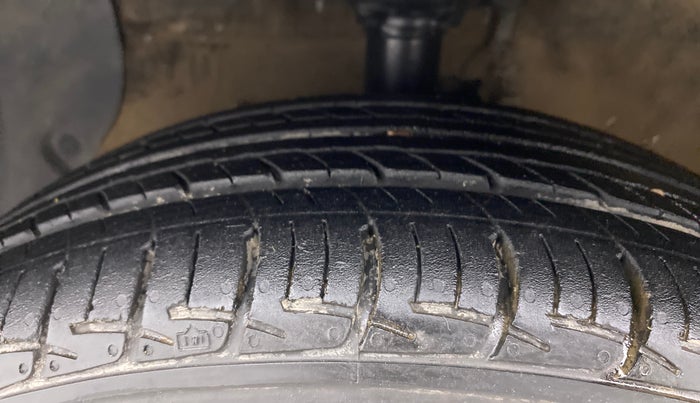 2018 Hyundai Grand i10 SPORTZ 1.2 KAPPA VTVT, Petrol, Manual, 51,183 km, Left Front Tyre Tread