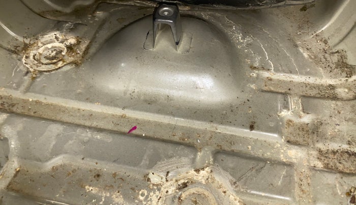 2020 Maruti Alto LXI, Petrol, Manual, 28,756 km, Boot floor - Slight discoloration