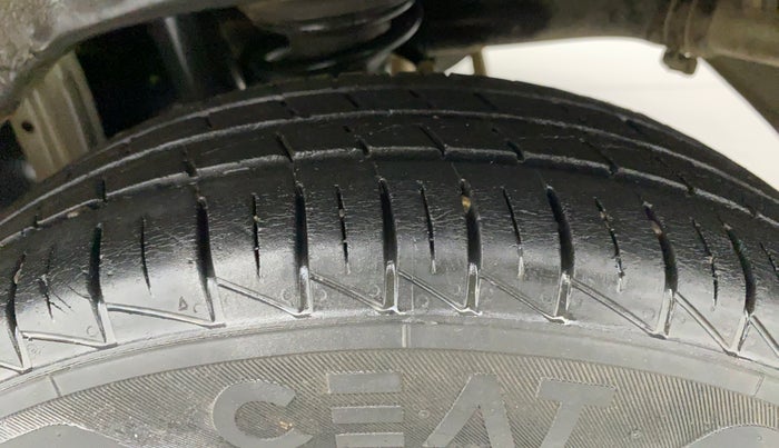 2020 Maruti Alto LXI, Petrol, Manual, 28,756 km, Left Rear Tyre Tread