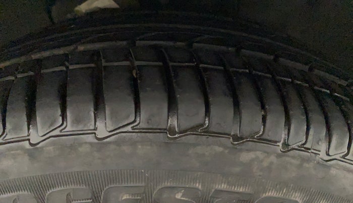 2020 Tata TIGOR XZA PLUS PETROL, Petrol, Automatic, 10,957 km, Right Front Tyre Tread