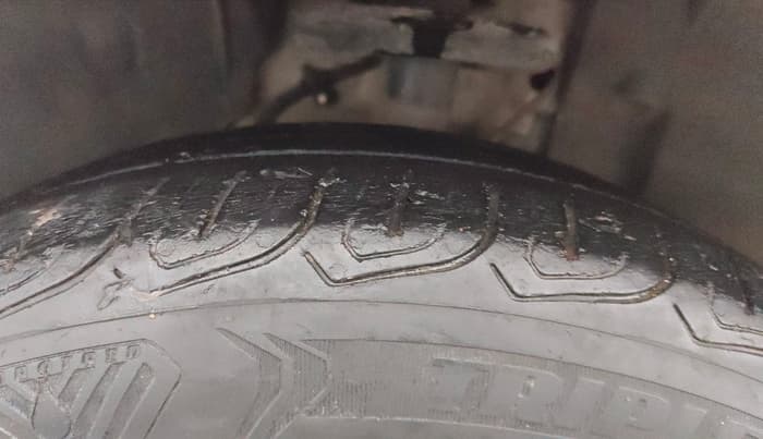2022 Tata ALTROZ XZA, Petrol, Automatic, 36,252 km, Left Front Tyre Tread