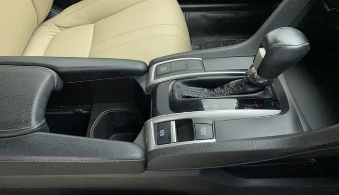 2019 Honda Civic ZX CVT PETROL, Petrol, Automatic, 38,088 km, Gear Lever