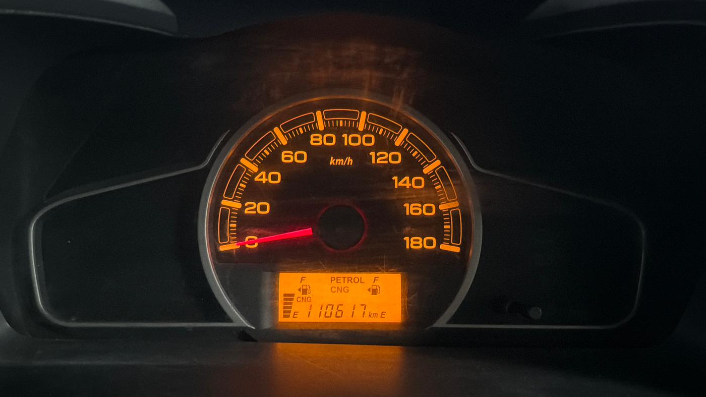 2016 Maruti Alto K10 LXI CNG, CNG, Manual, 1,10,606 km, Odometer Image