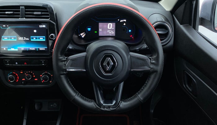 2022 Renault Kwid 1.0 RXT AT, Petrol, Automatic, 2,371 km, Steering Wheel Close Up