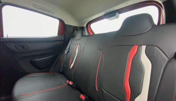 2022 Renault Kwid 1.0 RXT AT, Petrol, Automatic, 2,371 km, Right Side Rear Door Cabin
