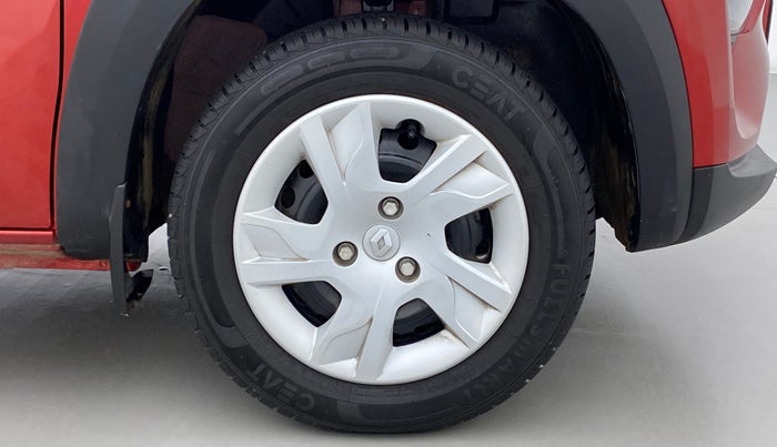 2022 Renault Kwid 1.0 RXT AT, Petrol, Automatic, 2,371 km, Right Front Wheel