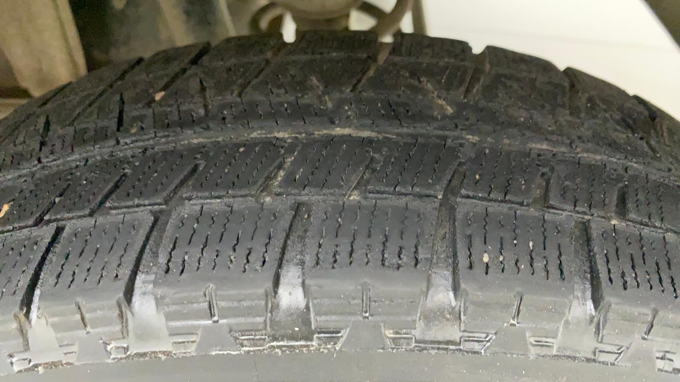 2019 Maruti Alto LXI CNG, CNG, Manual, 52,777 km, Left Rear Tyre Tread
