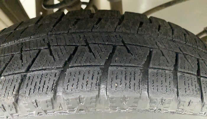 2019 Maruti Alto LXI CNG, CNG, Manual, 52,777 km, Right Rear Tyre Tread