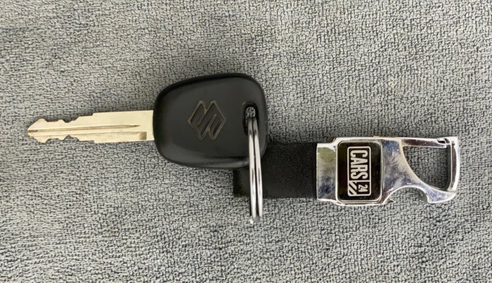 2019 Maruti Alto LXI CNG, CNG, Manual, 52,777 km, Key Close Up