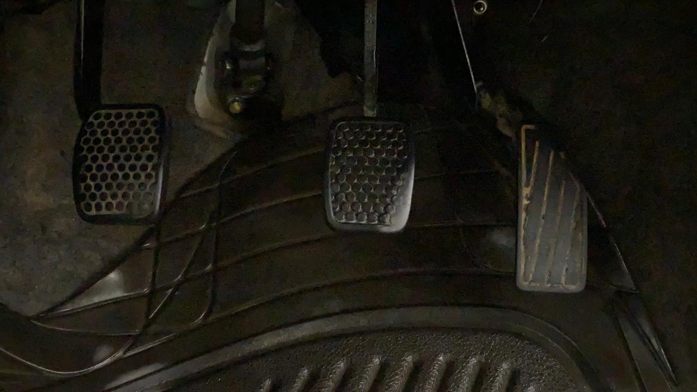 2019 Maruti Alto LXI CNG, CNG, Manual, 52,777 km, Pedals