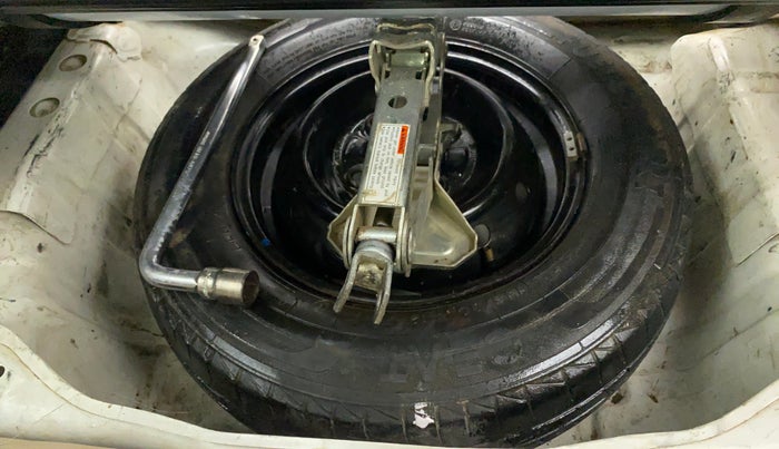 2019 Maruti Alto LXI CNG, CNG, Manual, 52,777 km, Spare Tyre