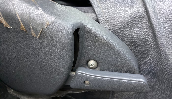 2018 Maruti Alto 800 VXI (O), Petrol, Manual, 48,419 km, Driver Side Adjustment Panel
