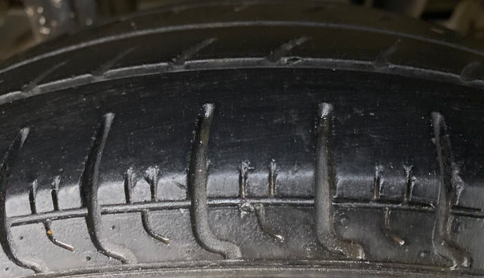 2018 Maruti Alto 800 VXI (O), Petrol, Manual, 48,419 km, Right Rear Tyre Tread
