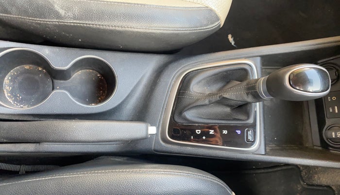 2017 Hyundai Verna 1.6 VTVT SX (O) AT, Petrol, Automatic, 43,429 km, Gear Lever