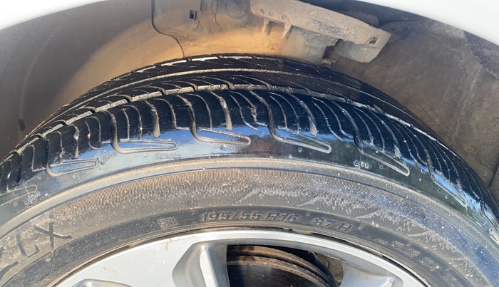 2017 Hyundai Verna 1.6 VTVT SX (O) AT, Petrol, Automatic, 43,429 km, Left Front Tyre Tread