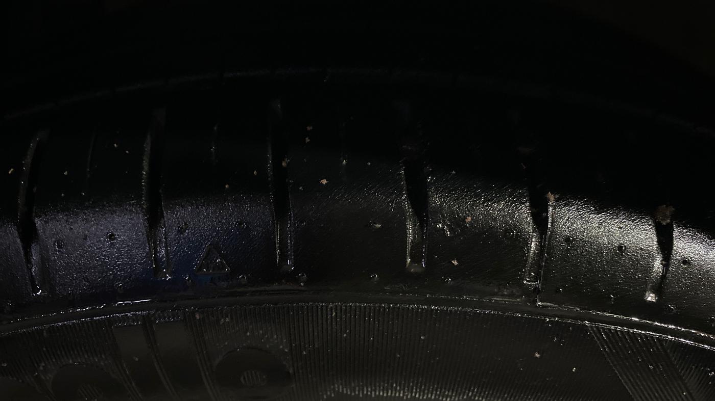 2019 Maruti Ciaz ALPHA DIESEL 1.5, Diesel, Manual, 1,03,702 km, Left Front Tyre Tread