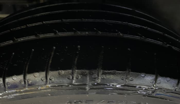 2019 Maruti Ciaz ALPHA DIESEL 1.5, Diesel, Manual, 1,03,702 km, Right Rear Tyre Tread