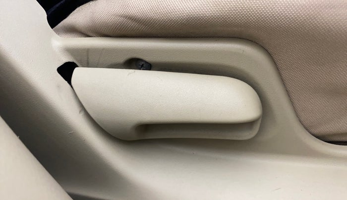 2014 Maruti Swift Dzire VDI, Diesel, Manual, 1,37,292 km, Driver Side Adjustment Panel