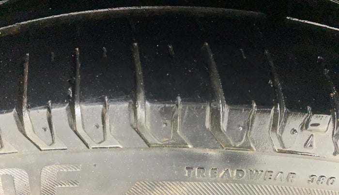 2014 Maruti Swift Dzire VDI, Diesel, Manual, 1,37,292 km, Left Rear Tyre Tread