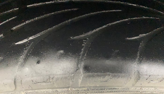 2014 Maruti Swift Dzire VDI, Diesel, Manual, 1,37,292 km, Right Rear Tyre Tread