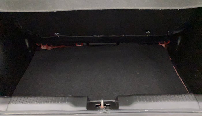 2021 Maruti Swift VXI, Petrol, Manual, 28,286 km, Boot Inside