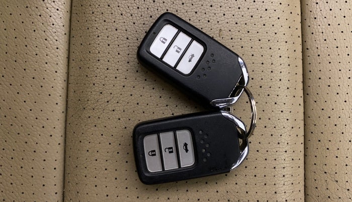 2016 Honda City 1.5L I-VTEC VX CVT, Petrol, Automatic, 84,551 km, Key Close Up