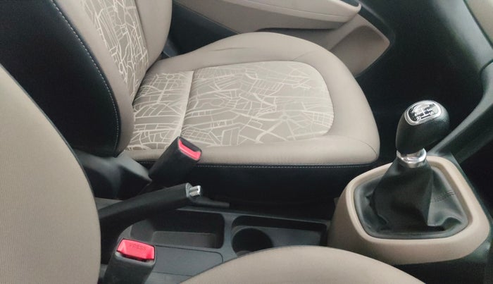 2016 Hyundai Xcent SX 1.2, Petrol, Manual, 72,243 km, Gear Lever