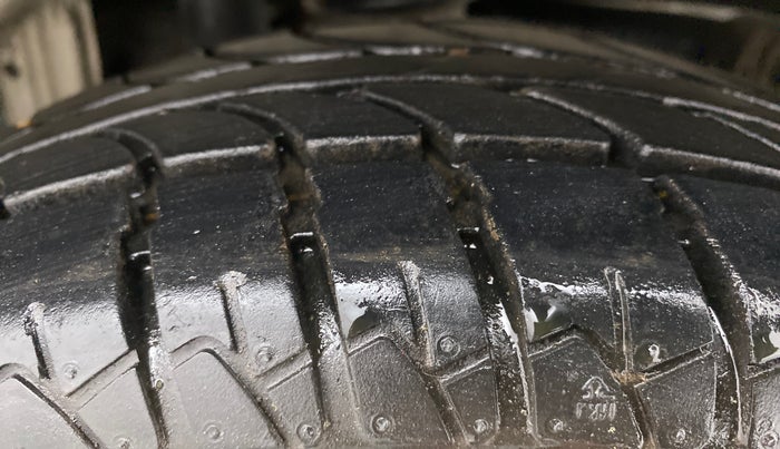 2010 Maruti Zen Estilo VXI, Petrol, Manual, 27,229 km, Left Rear Tyre Tread